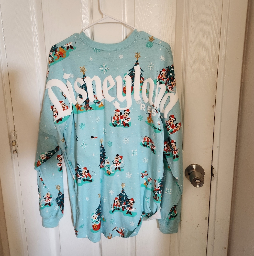 Disneyland Blue Christmas Sweatshirt Cozy Long-Sleeve Size Medium